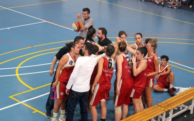 El Sant Nicolau femení espera sumar la primera victòria a Terrassa